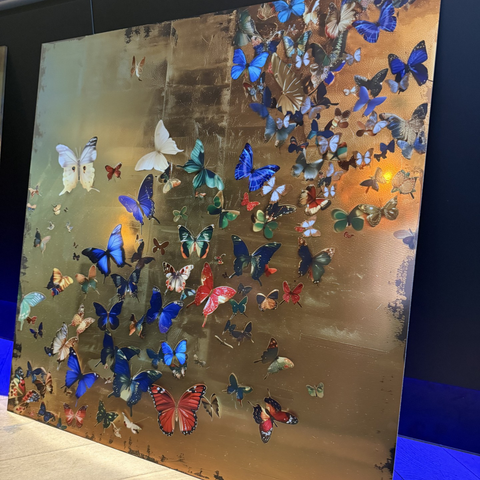 Golden Flutter – Limited Edition Art Piece- plexiglas schilderij - kunst