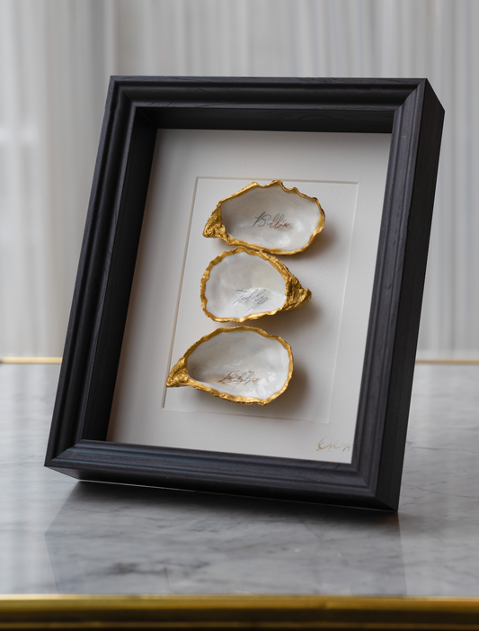 TRIPLE GEPERSONALISEERD MET TEKST 23X28cm - Ingelijste oesters- plexiglas schilderij - kunst